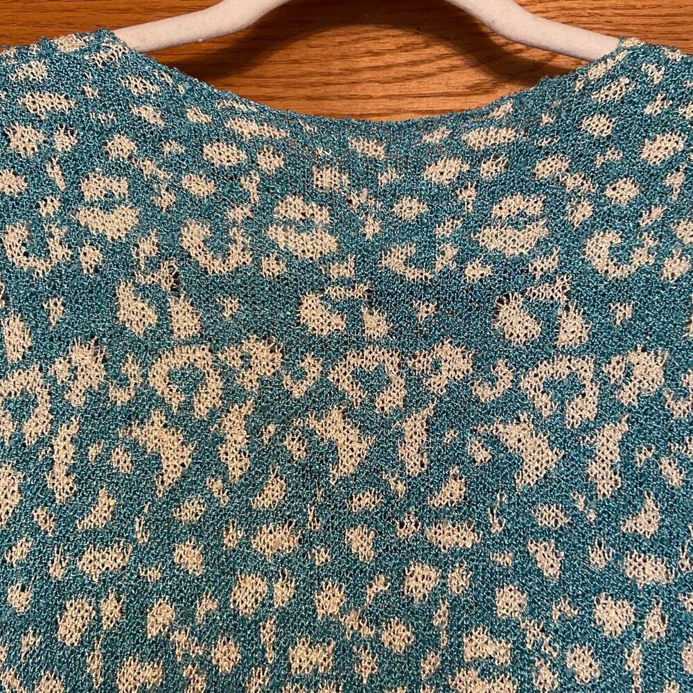 Vintage 80s French Rags hand loomed in California leopard print blue sweater - Picture 5 of 7